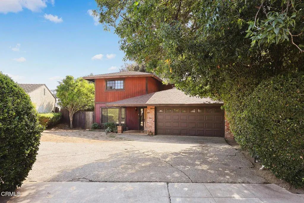 1740 Foothill Boulevard, La Canada Flintridge