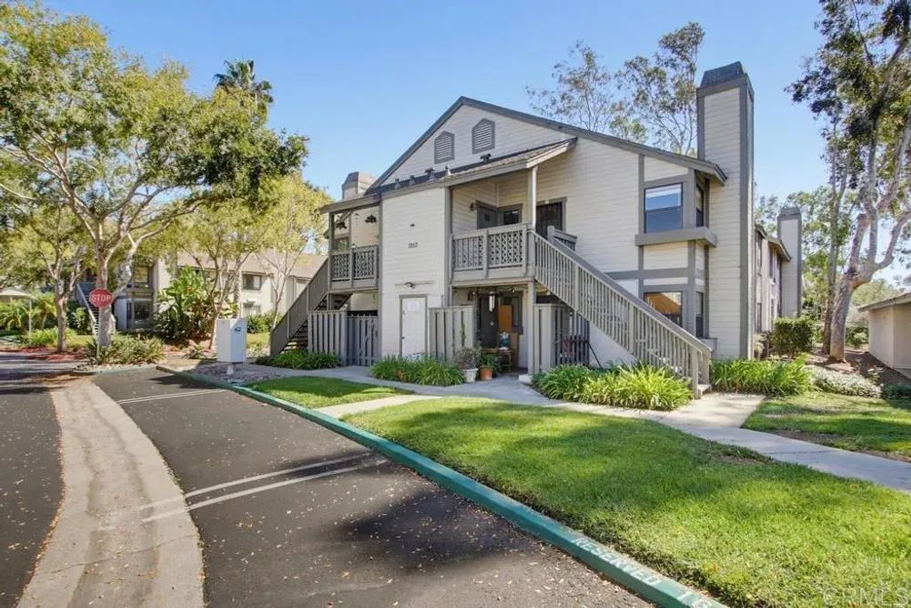 1953 Wellington Lane 7, Vista