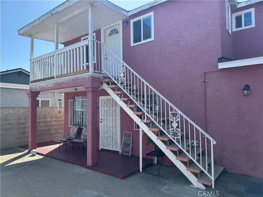 3241 Easy, Long Beach