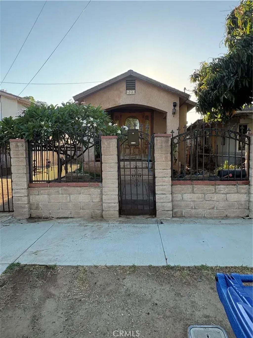 223 S Kern, Los Angeles