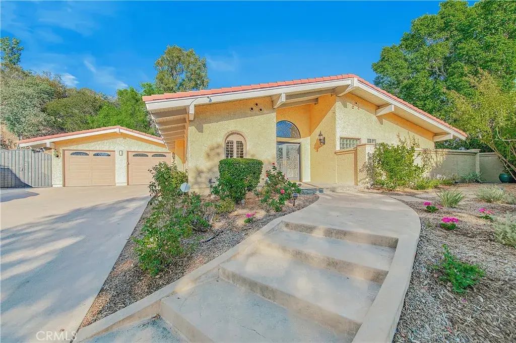 821 Guanajuato Drive, Claremont