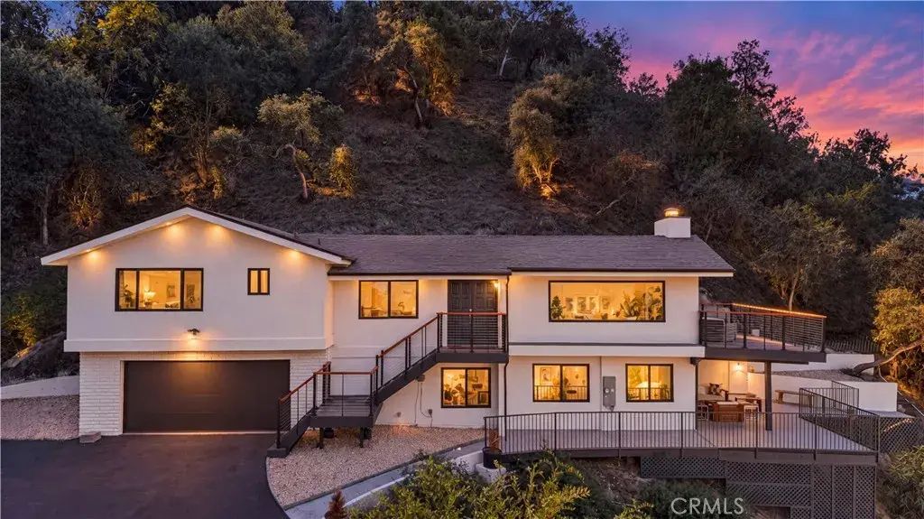981 Glen Oaks Boulevard, Pasadena