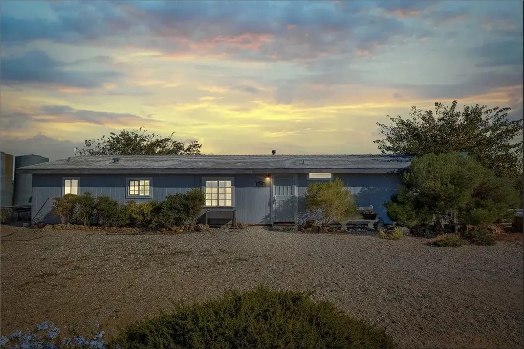 9310 Bellview, Apple Valley