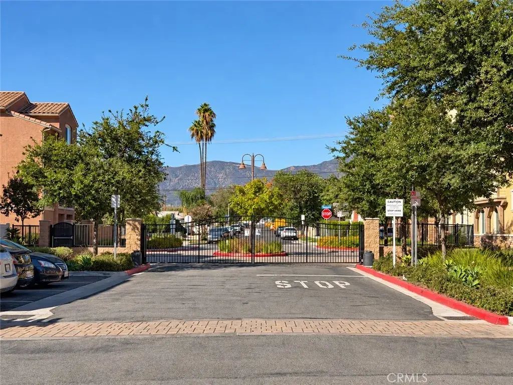 726 Banyan, Pomona