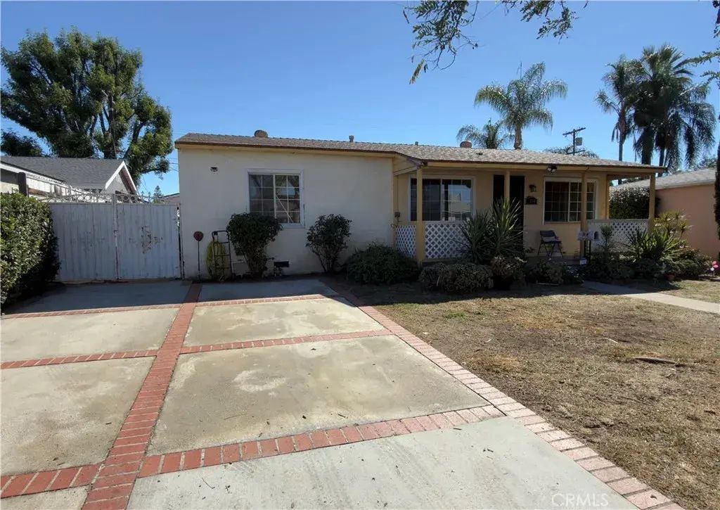 8360 Katherine Avenue, Panorama City