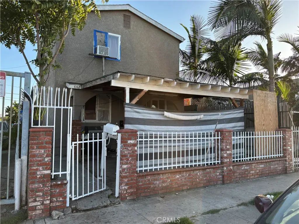 442 E 111th Place, Los Angeles