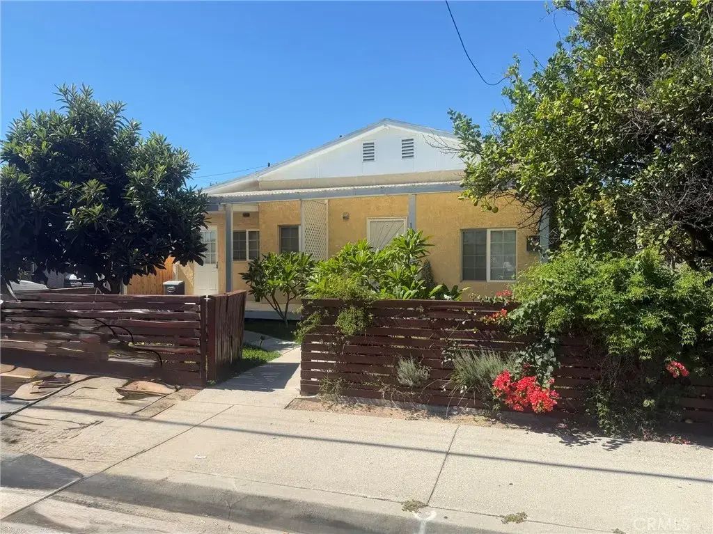 101 S Lotus, Pasadena