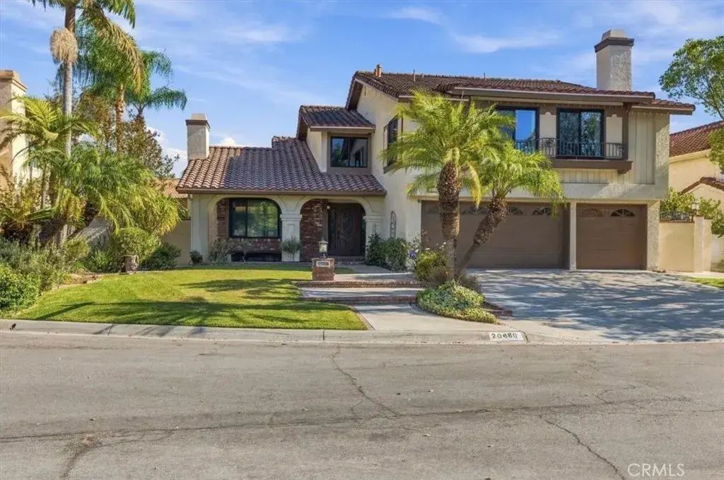20480 Via Sonador, Yorba Linda