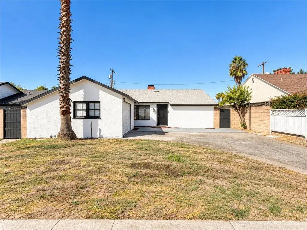 7919 Lasaine Avenue, Northridge
