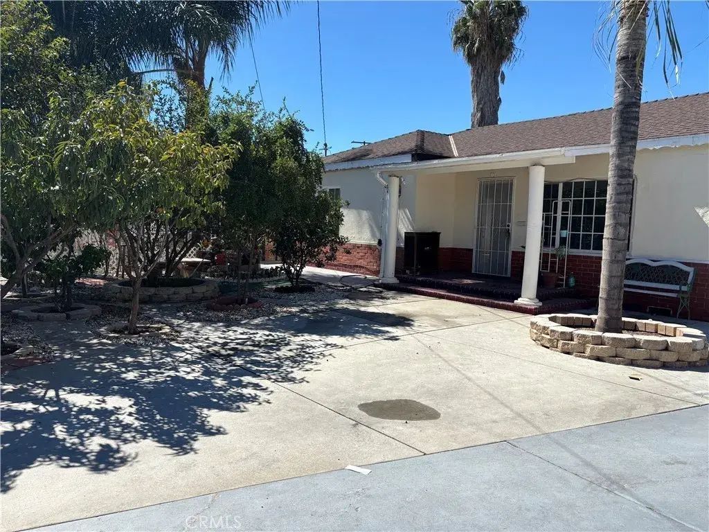 789 N Myrtle Avenue, Pomona