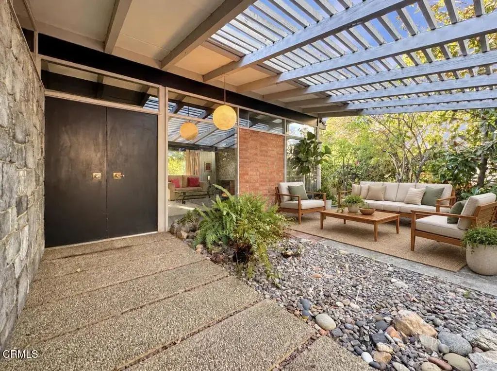 925 Monarch Drive, La Canada Flintridge