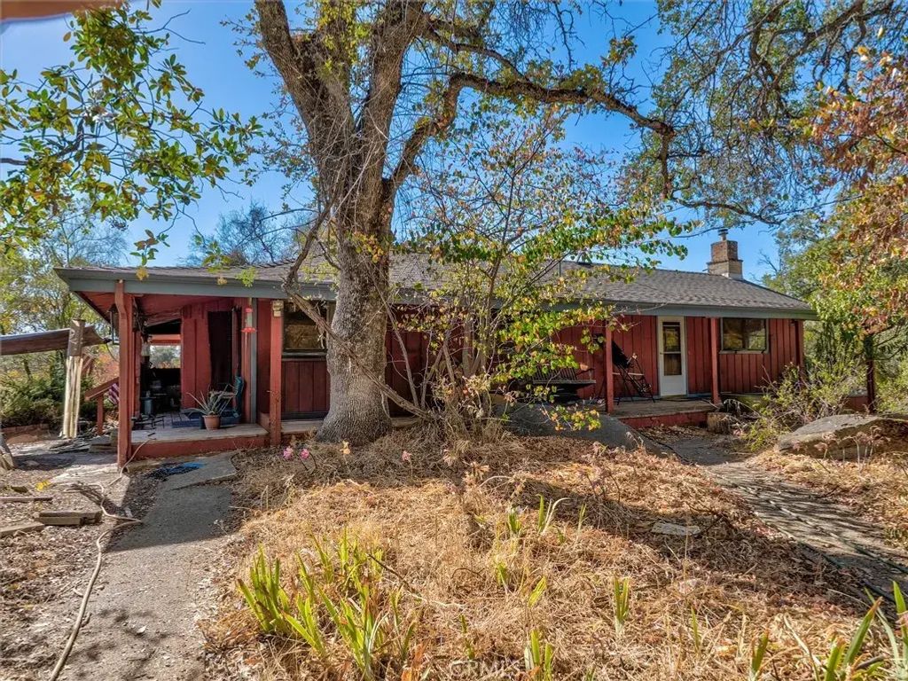 4477 State Highway 49 South, Mariposa