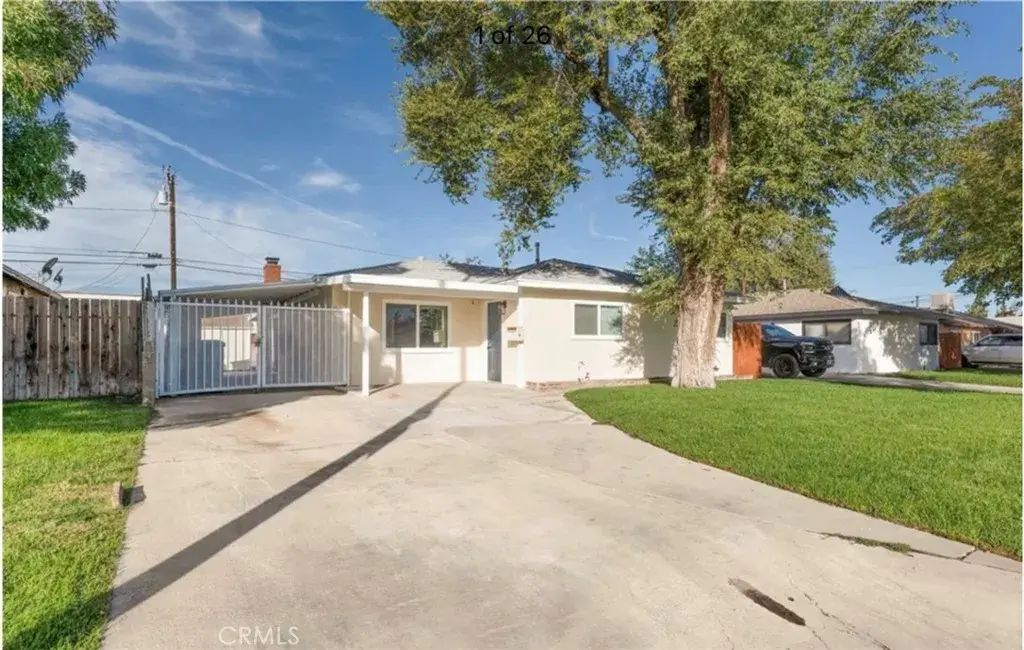 44335 Glenraven Road, Lancaster