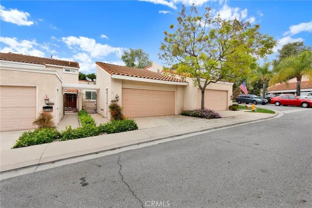12680 Oxford, La Mirada
