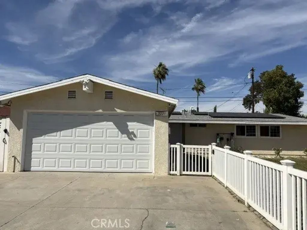3221 E Janice, Long Beach