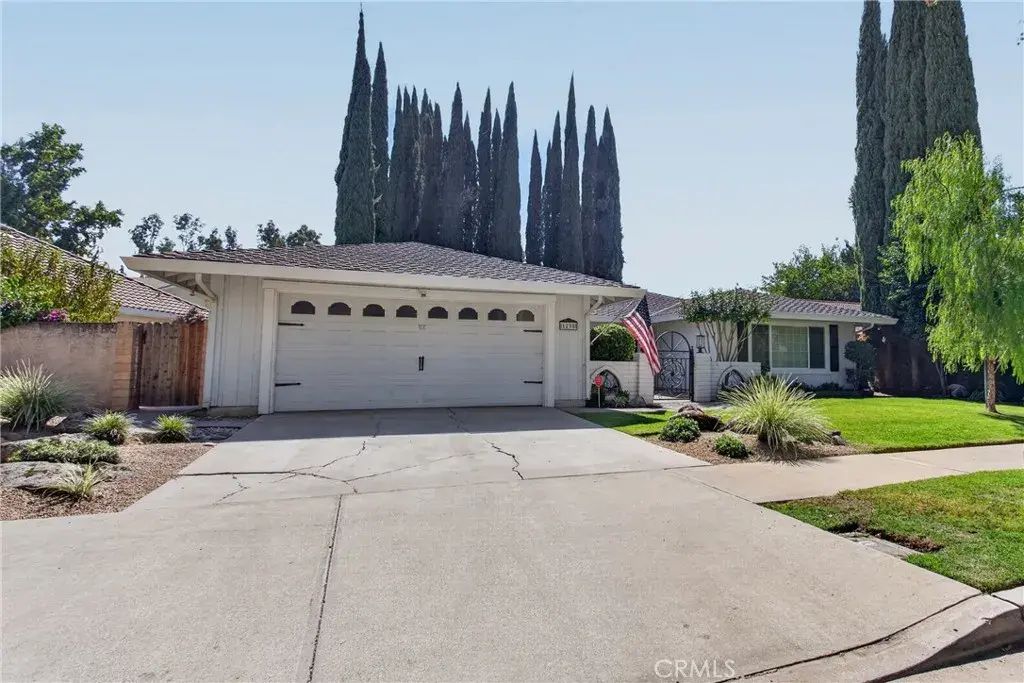 1238 Paseo Redondo, Merced