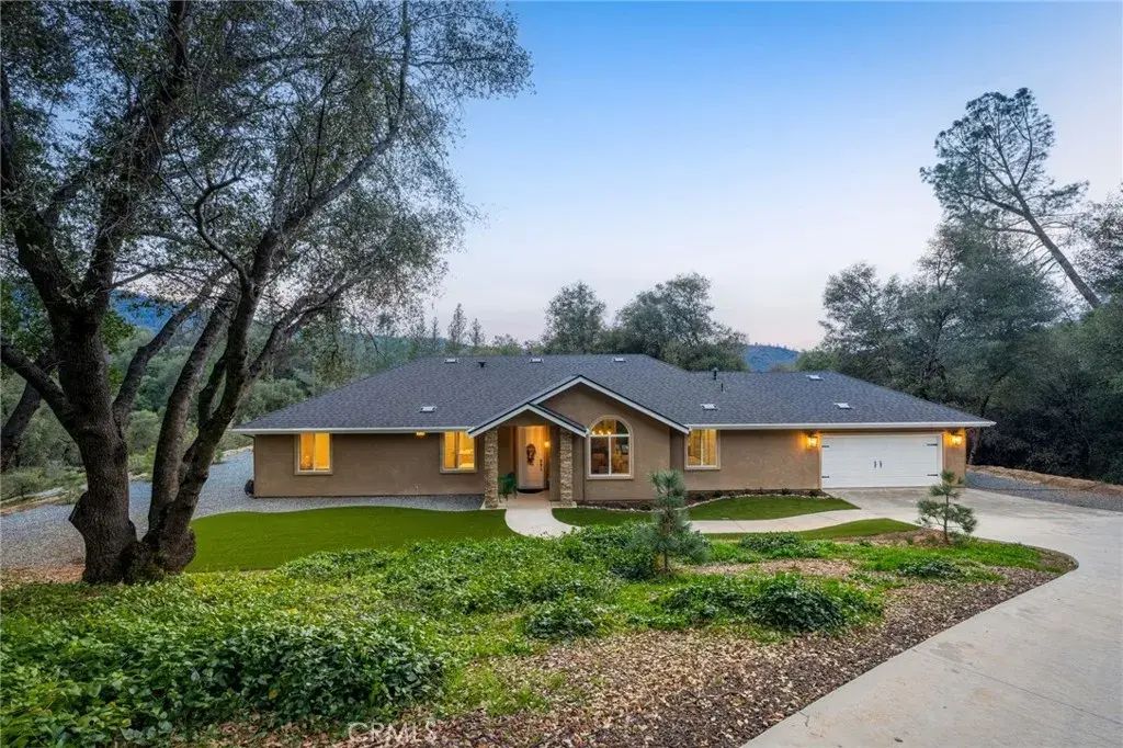 38614 Bon Veu, Oakhurst