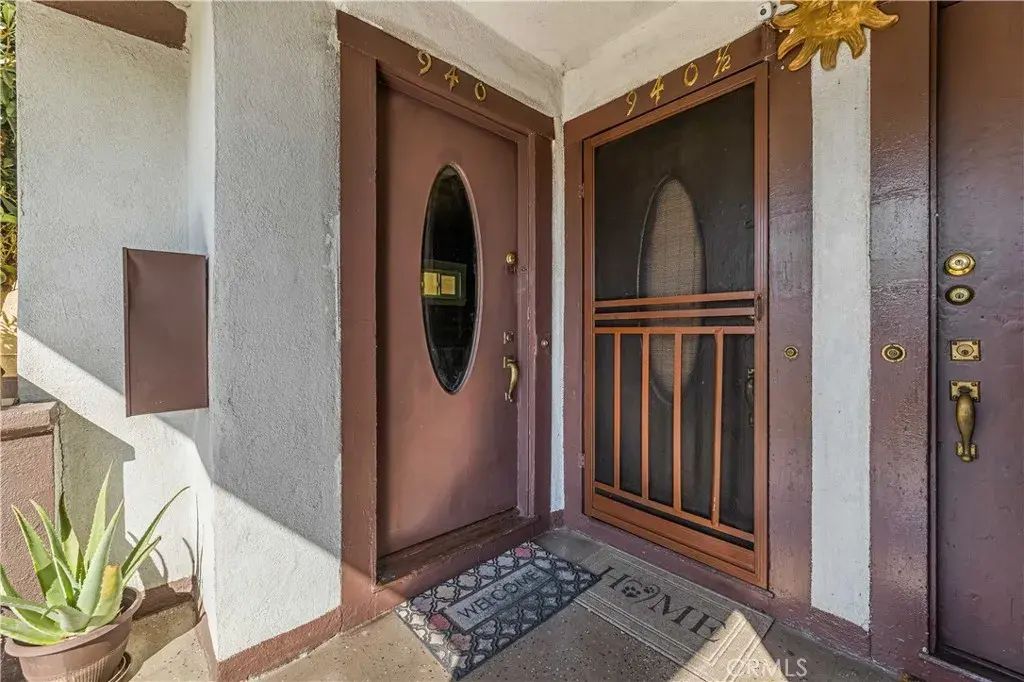 940 Everett, Los Angeles