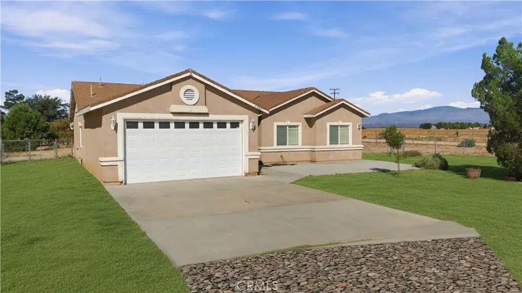 49945 80th West, Lancaster