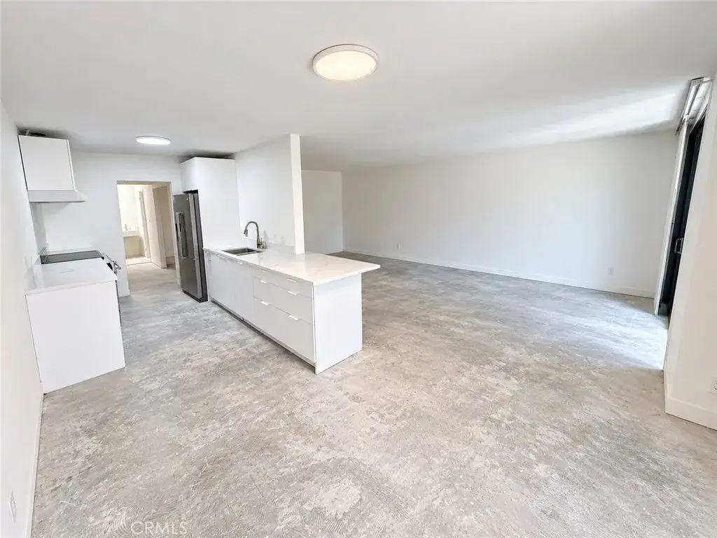 7300 Franklin 355, Los Angeles