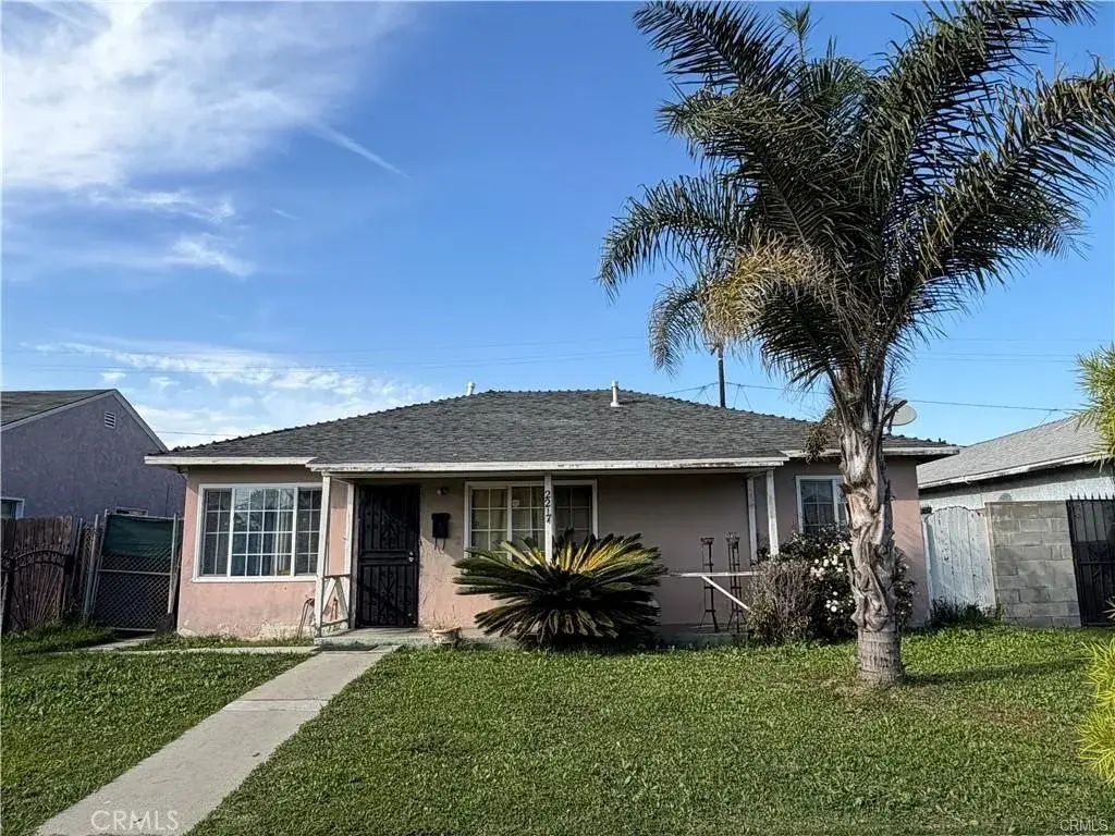 2217 W Raymond, Compton