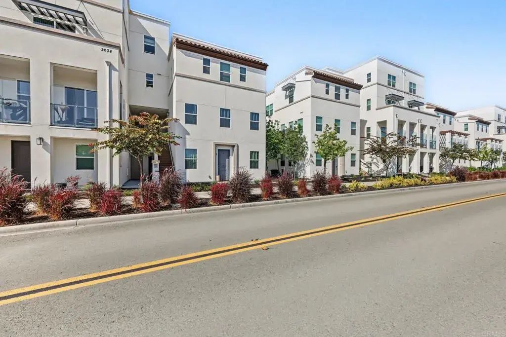 2034 Luzon Lane 7, Chula Vista