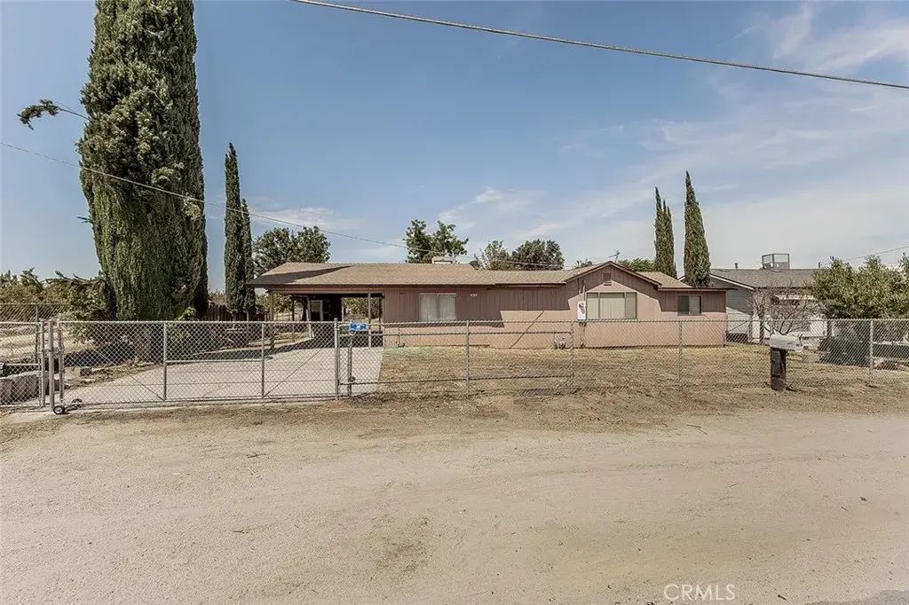 9016 E Dinuba, Selma