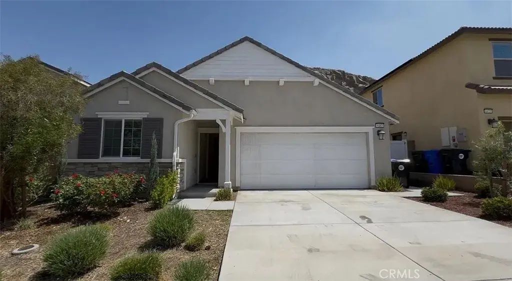 6483 Canyonlands Drive, Jurupa Valley