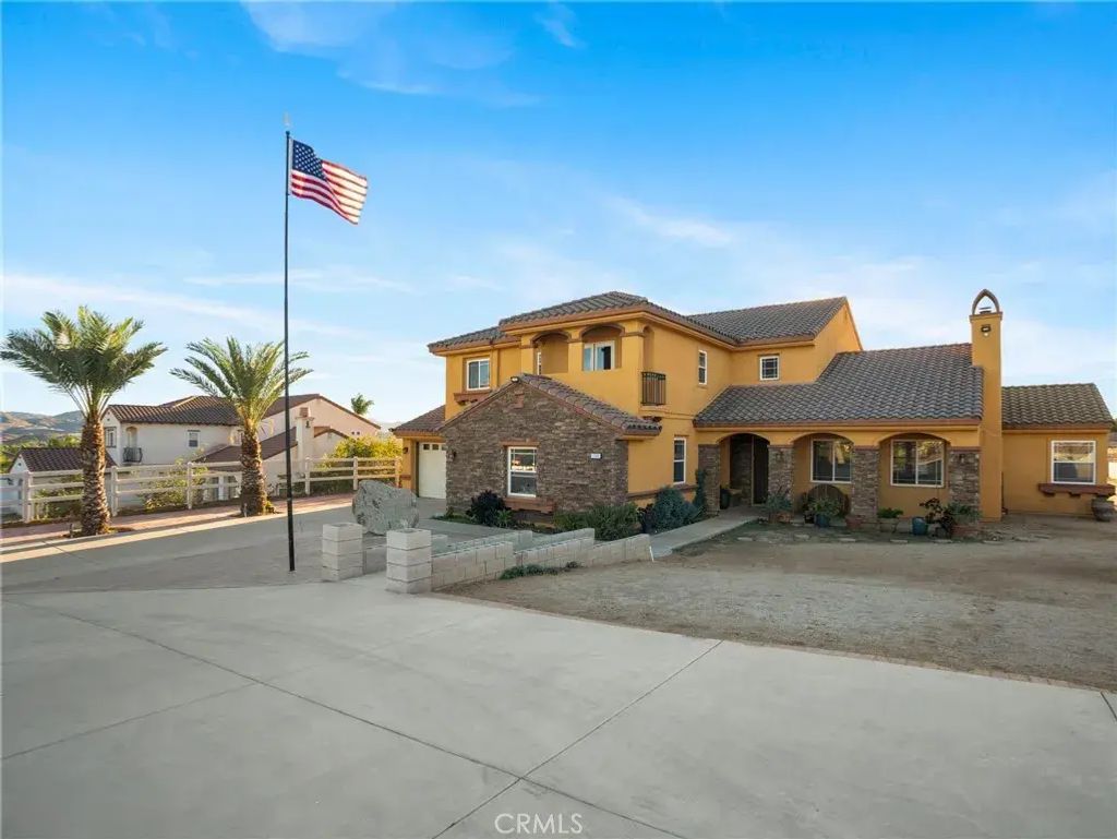 17531 Fairbreeze Court, Riverside