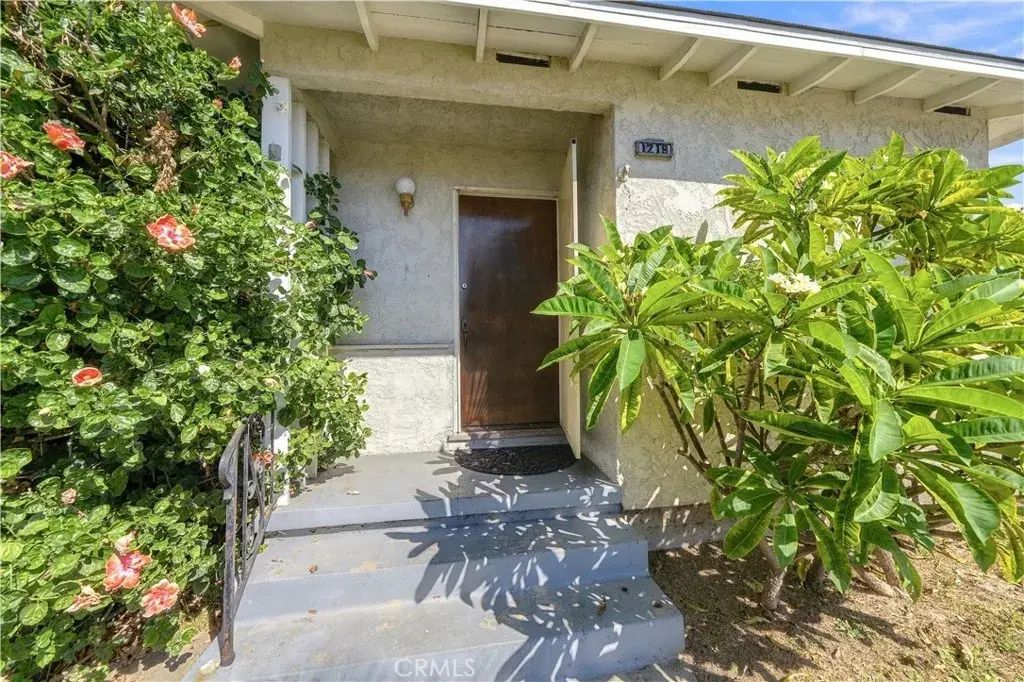1219 E 57th, Long Beach