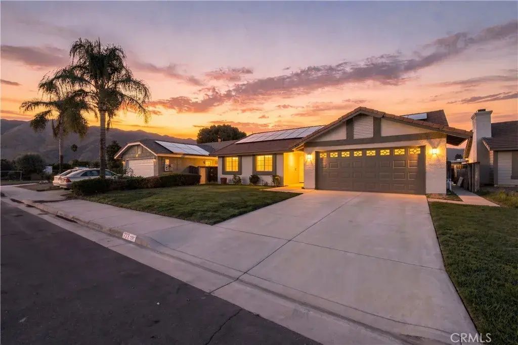 233 Castle Court, San Jacinto