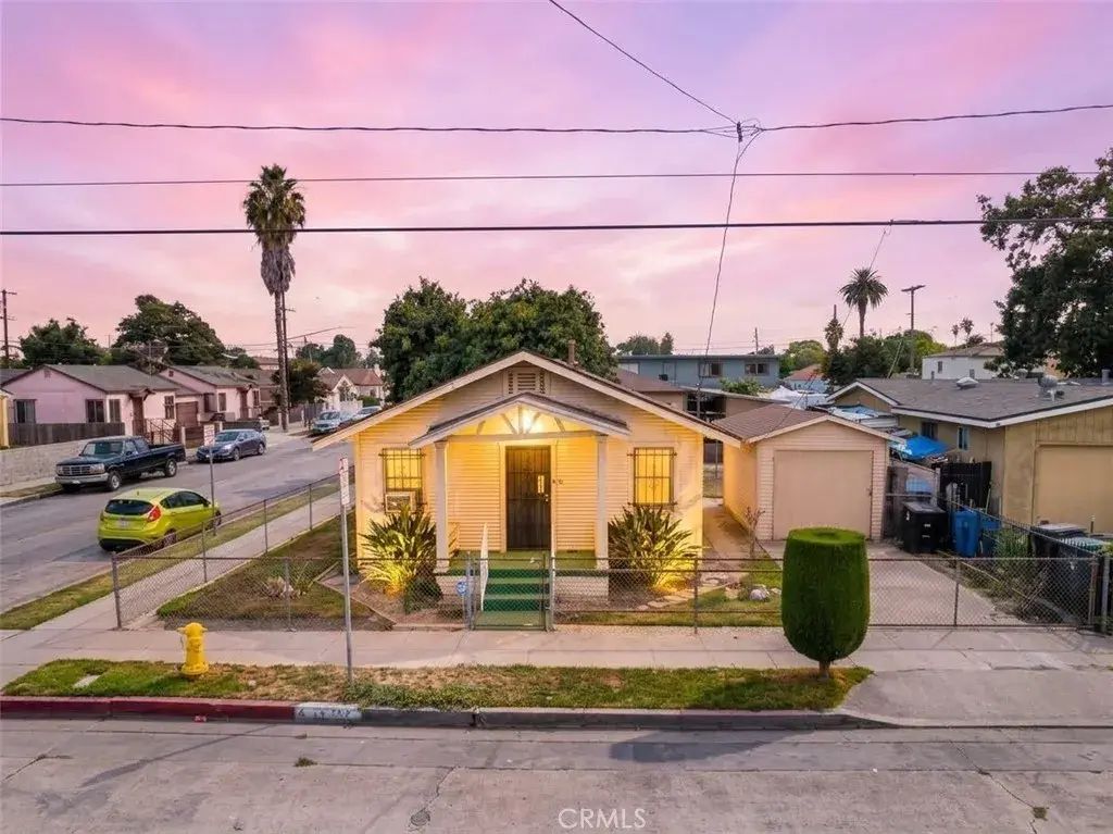 1542 E 83rd, Los Angeles