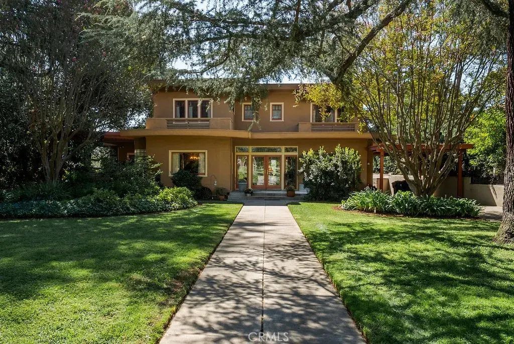 418 E Jefferson, Pomona