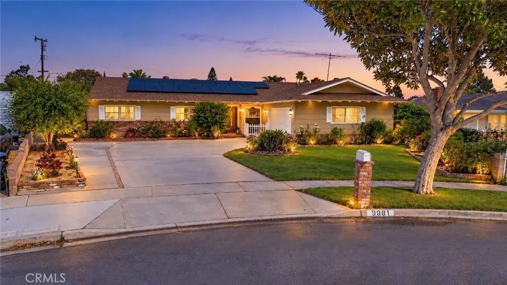 9081 Tangelo Avenue, Fontana