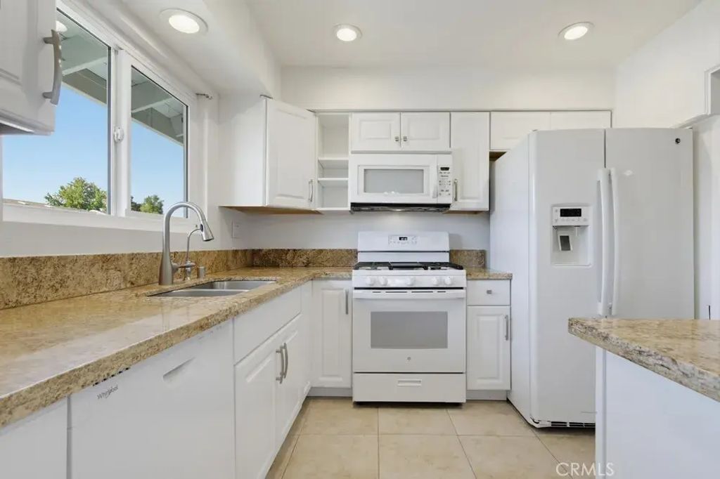 3615 Vista Bella 35, Oceanside