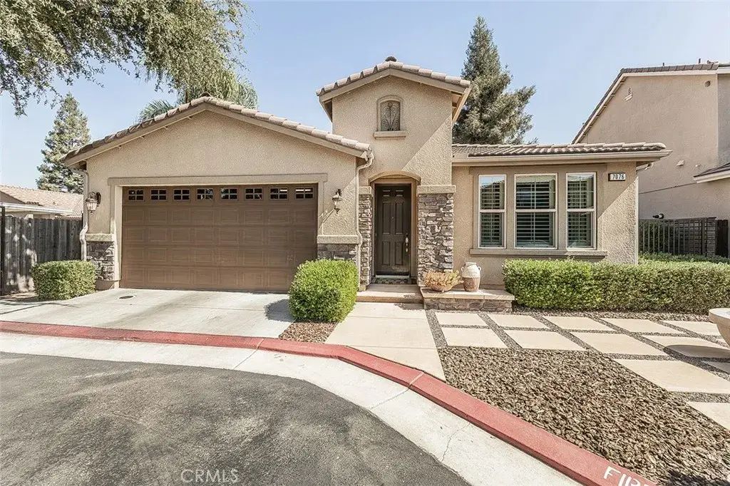 7076 N Cedar Hill Drive, Fresno