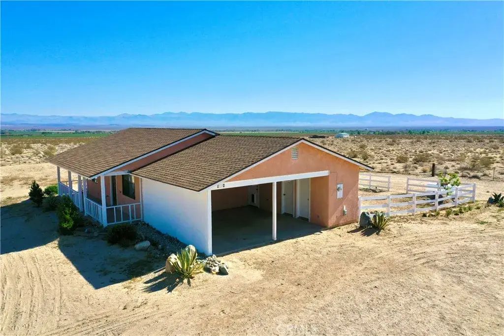 8554 Athel Avenue, Inyokern