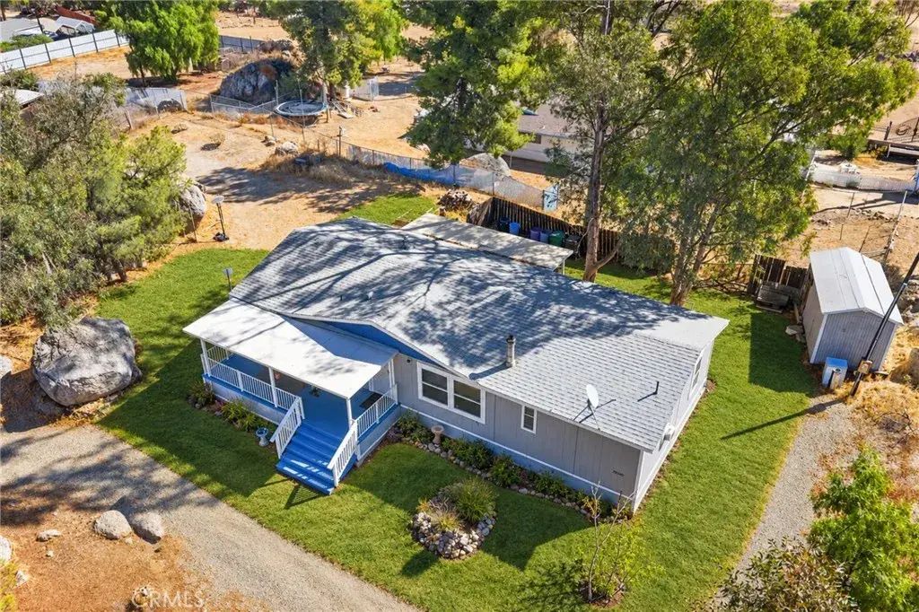 24260 Minton, Homeland