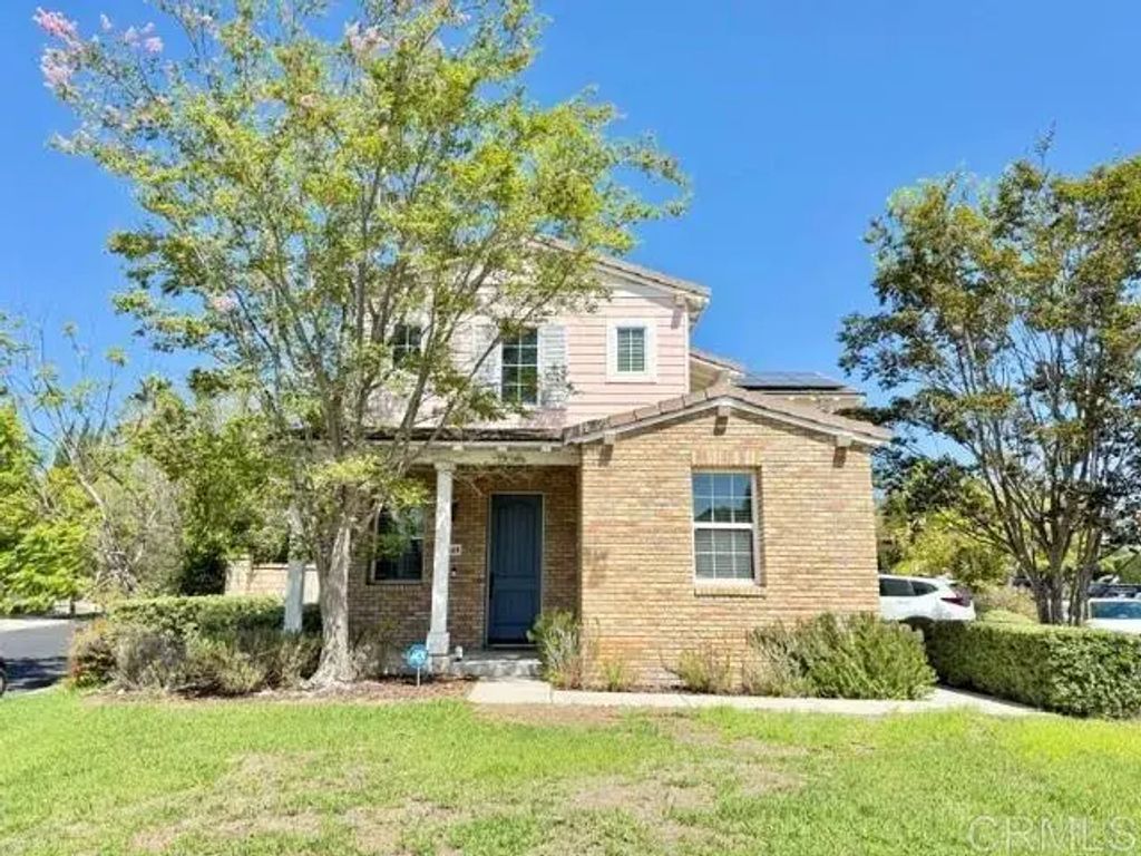 5640 Shasta Daisy Trail, 