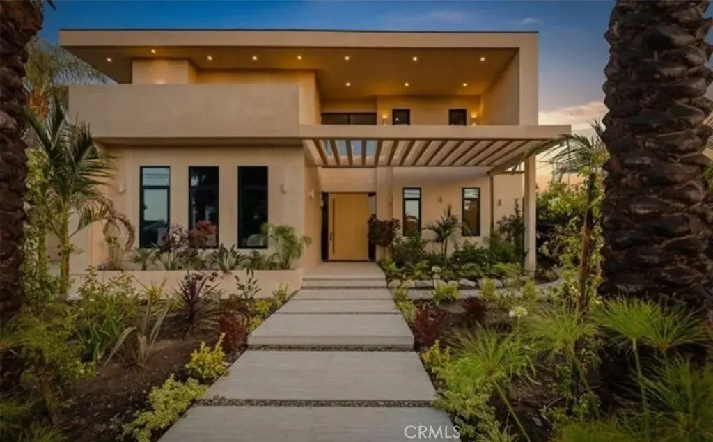 15450 Huston, Sherman Oaks