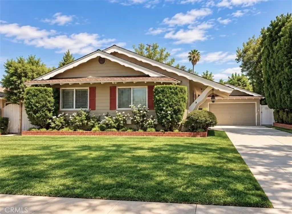18609 Knapp, Northridge