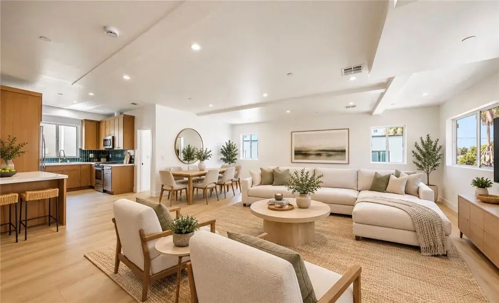 1261 Longwood Avenue 2, Los Angeles