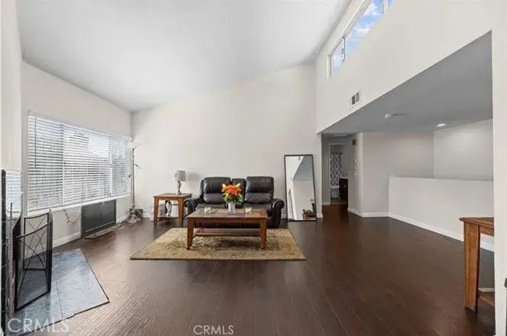9382 Shadowood Drive, Montclair