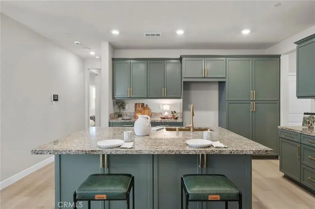 3915 Oregon Ash, San Bernardino