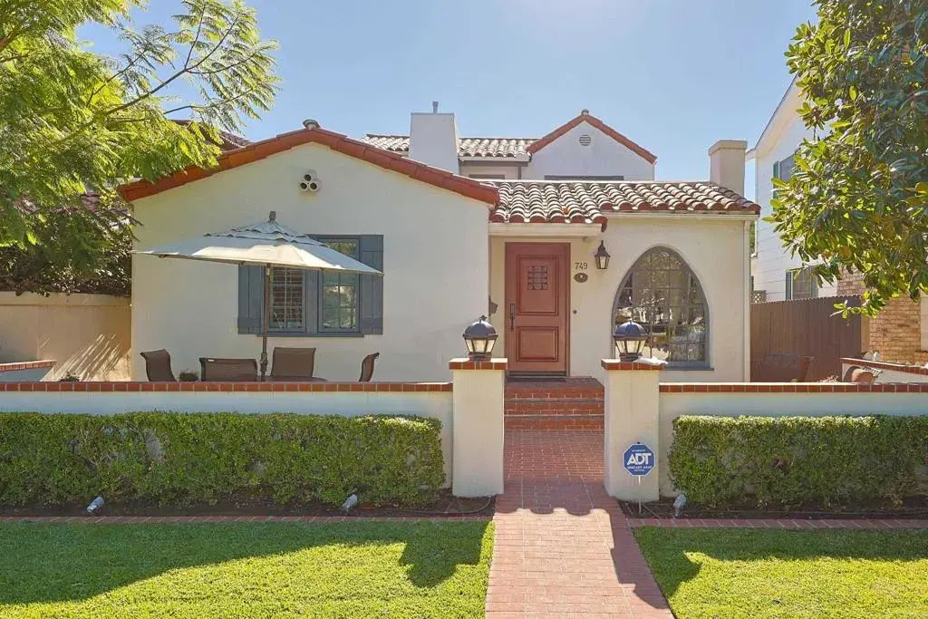 749 J Avenue, Coronado