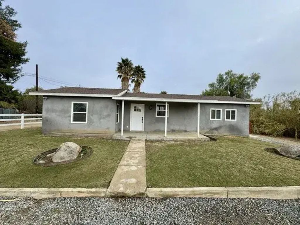 27300 Peach Street, Perris