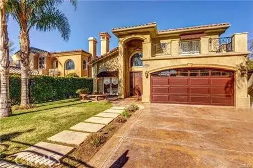 14739 Hesby, Sherman Oaks