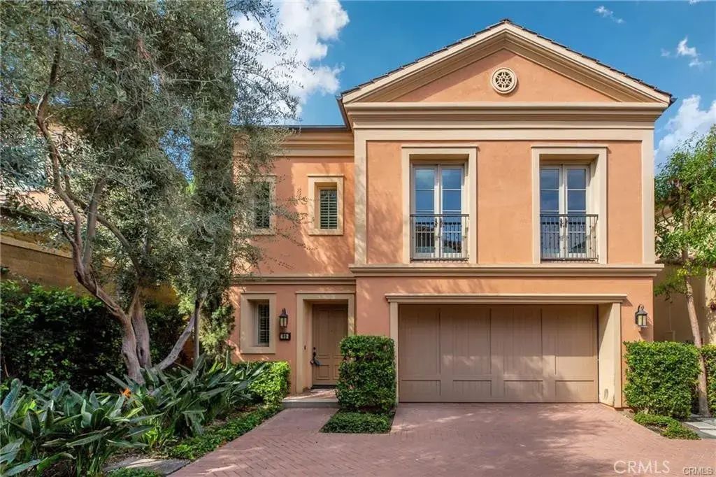60 Bianco, Irvine