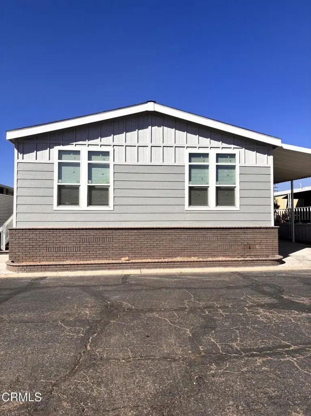 117 Arrowhead 235, Oxnard