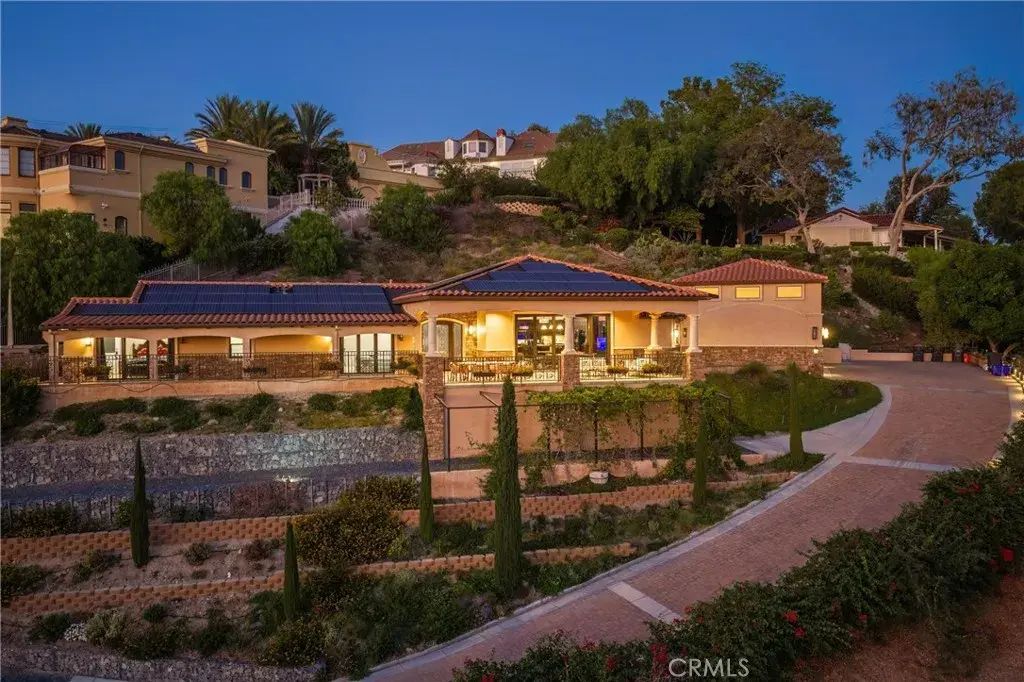 18352 Cerro Villa, Villa Park